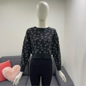 NWT ART CLASS Cropped Crewneck Waffle Pullover Flower Print Top Size M Juniors